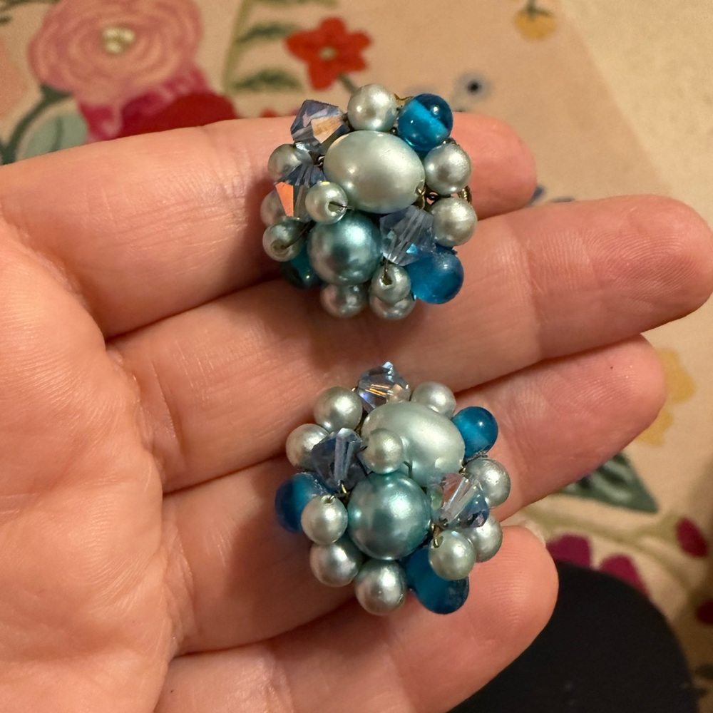 Vintage Japan Blue Faux Pearl Crystal Cluster Clip On Earrings Gold Tone Base